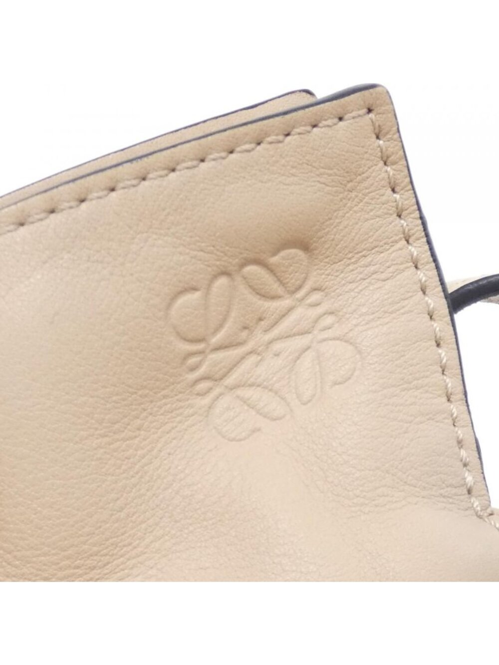 Loewe Flamenco Clutch Medium - Picture 5 of 8
